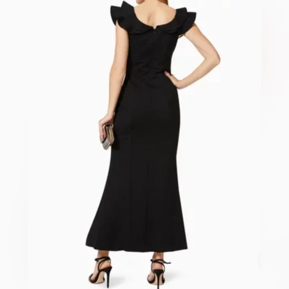 Elliatt Black Raja Dress with tiered ruffles and slit.Women’s Large NEW Gown.